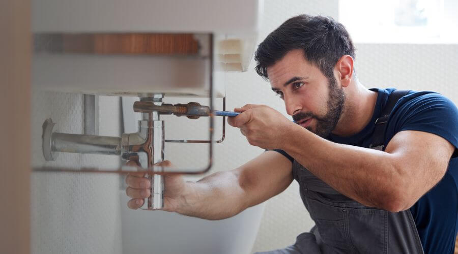 Faucet repair for sink in Williamsburg, IN